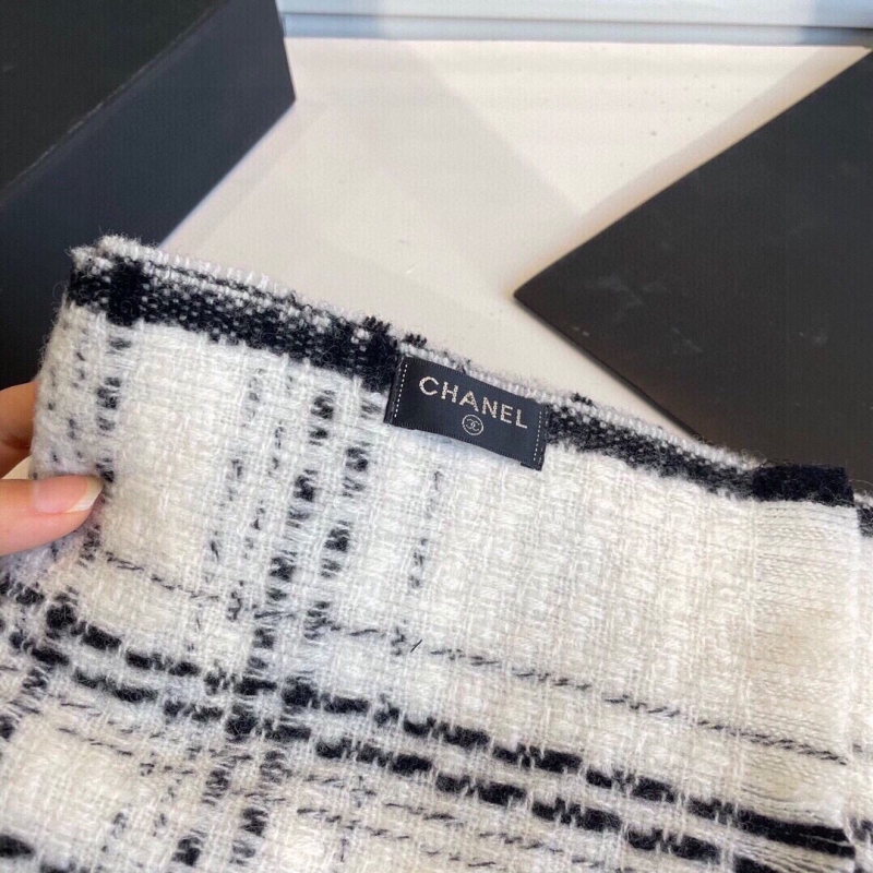 Ch**el